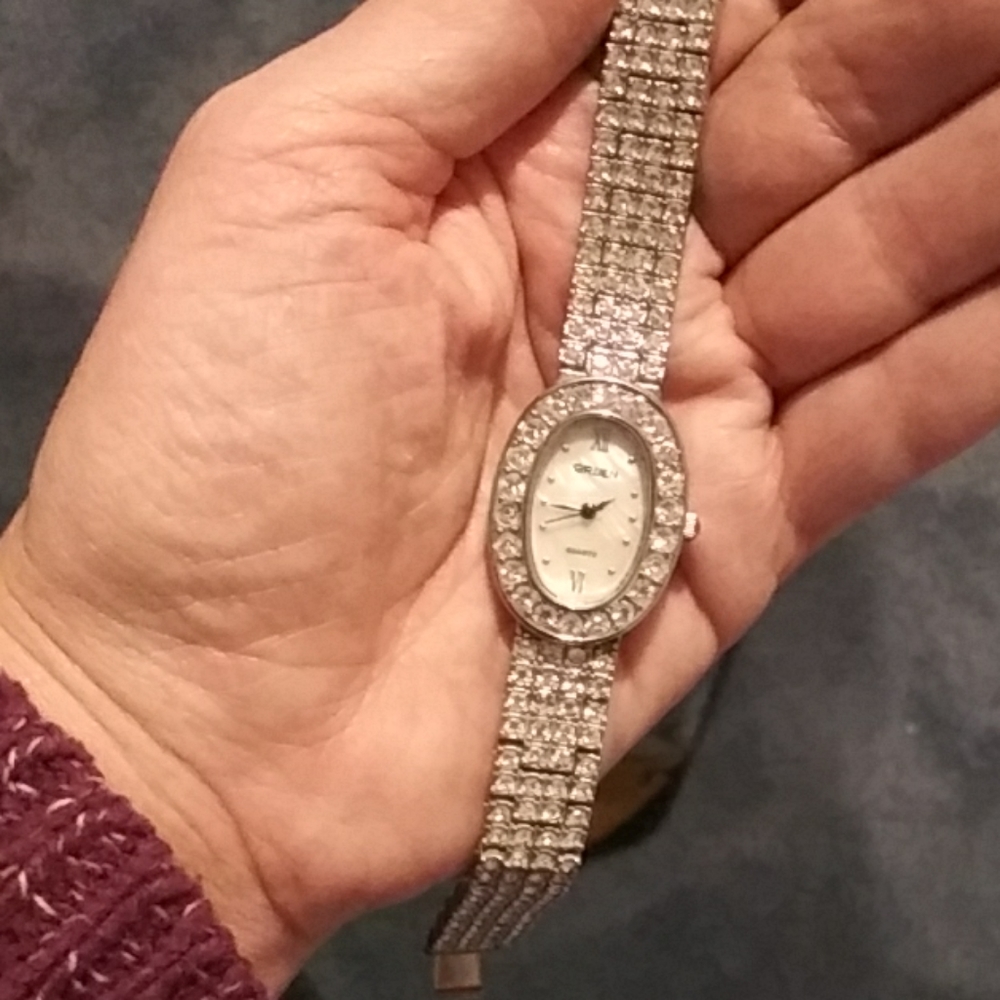 😍 Gruen Quartz Womens Watch